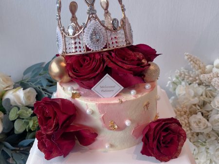 Crown & Flowers Cake  皇冠鲜花蛋糕 Online Sale